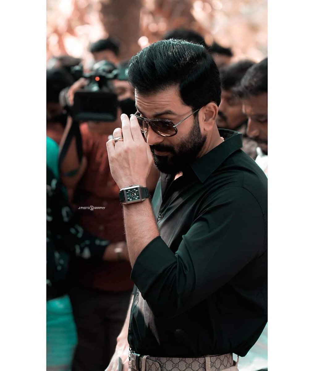 KottaMadhu1's tweet image. #YogiBabu joins the cast of #GuruvayoorambalaNadayil !! 

Starring @PrithviOfficial &amp;amp; @basiljoseph25 

Directed by #VipinDas 
Written by #DeepuPradeep

Produced by @PrithvirajProd &amp;amp; @E4Emovies