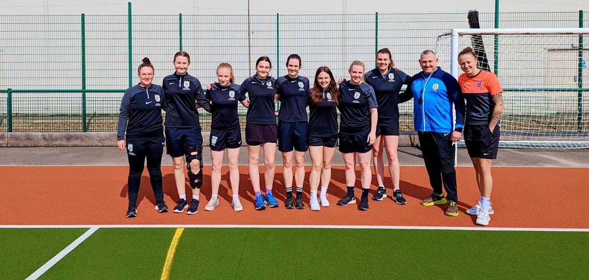 NRCFAREFDEV's tweet photo. It was great to see members of @NorthRidingFA support the @FARefereeing Women's Emerging Talent Programme (Northern) yesterday in York 🙌

Some great up &amp; coming referees receiving personal development and learning about the progression opportunities available 🤝

#NRCFAREFDEV https://t.co/nuMLmdFqfu
