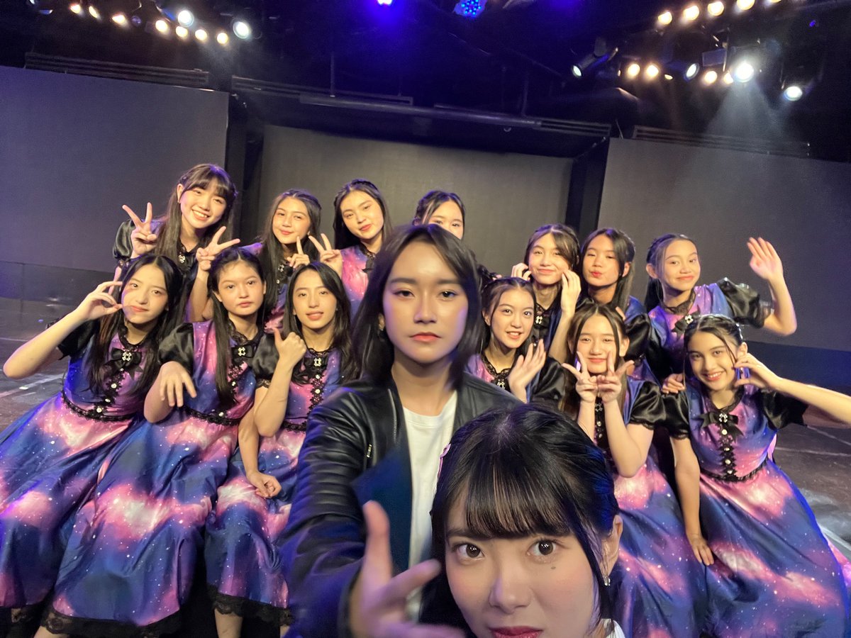 Freya_JKT48's tweet photo. Tebak ending https://t.co/tcMb5CO3qx