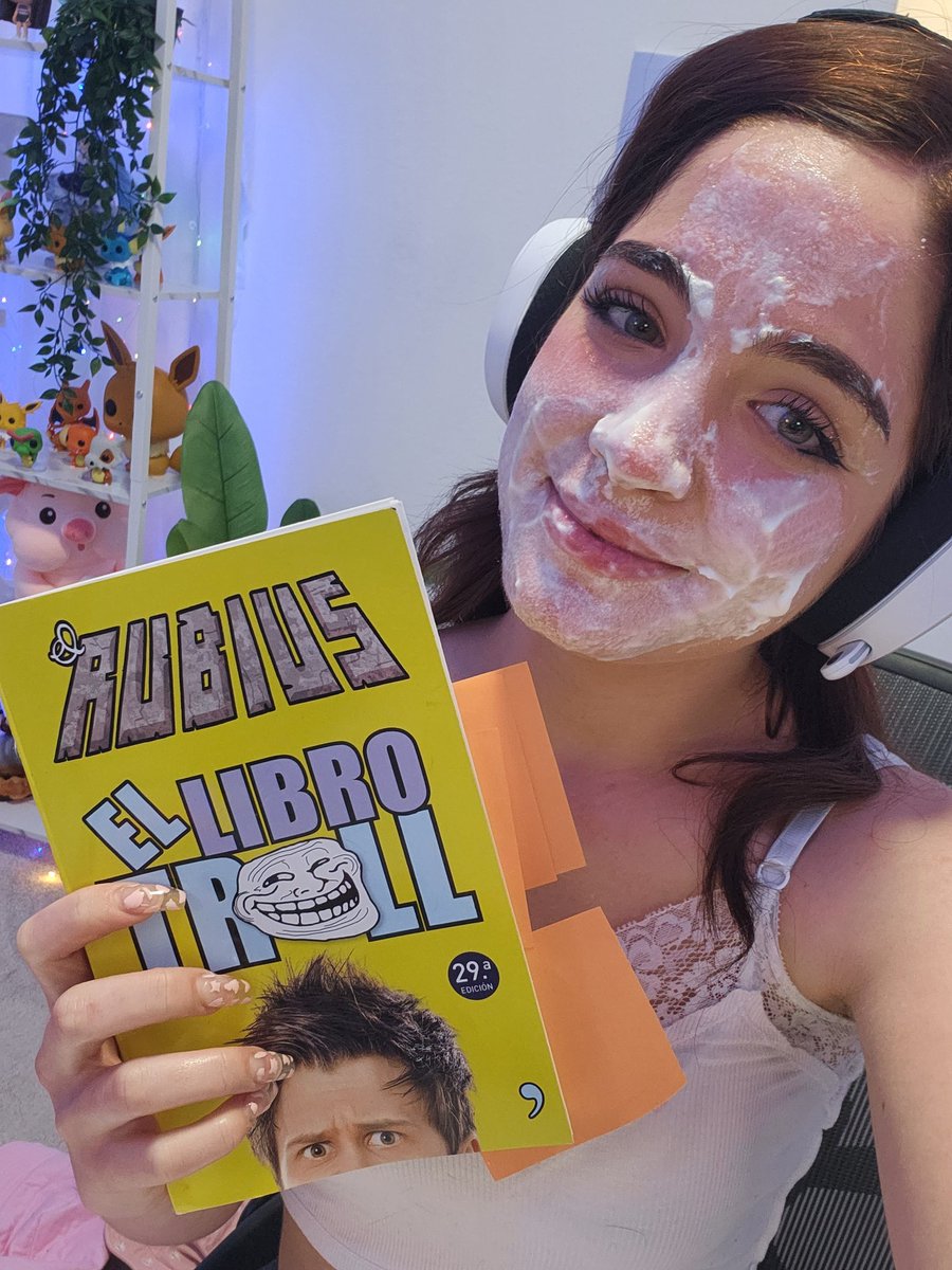 Juliocesar_SY's tweet photo. Aquí tenemos partes de lo que fue los retos de libro troll de @Rubiu5.
Felicitaciones @staryuukiii por completa muchos de los retos.
#RETOTROLL #RET09 https://t.co/7PnRKmuUAp