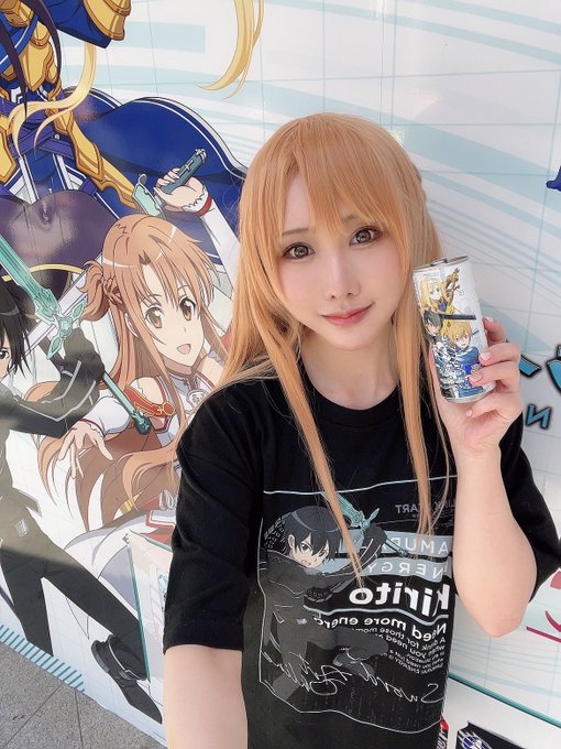 鳥海かう🍖567大阪ｺﾐｺﾝ 進撃の巨人ブース 1012ブロックチェーンexpo温泉むすめ登別綾瀬 (@kau_toriumi) さんの