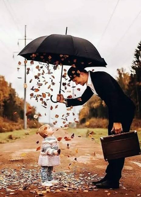 همسات الصباح  ..
 احيانا لا تحتاج الشخص الذي يعطيك المظله وإنما تحتاج الشخص الذي يبتل معك فمساحة الشعور تفوق مساحه العطاء ..
وتبقى الاحلام ..
وسيلة للتعْبير عما في خواطرنا حتى و ان لم تتحقق ..