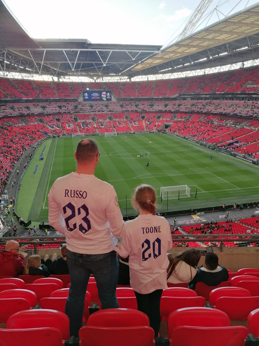 Mjsummer's tweet photo. @WEURO @LucyBronze was excellent https://t.co/M1EWdsVgSW