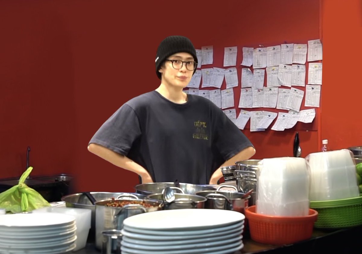 อกหักบินมาไทย เปิดร้านยำ จบบริบูรณ์