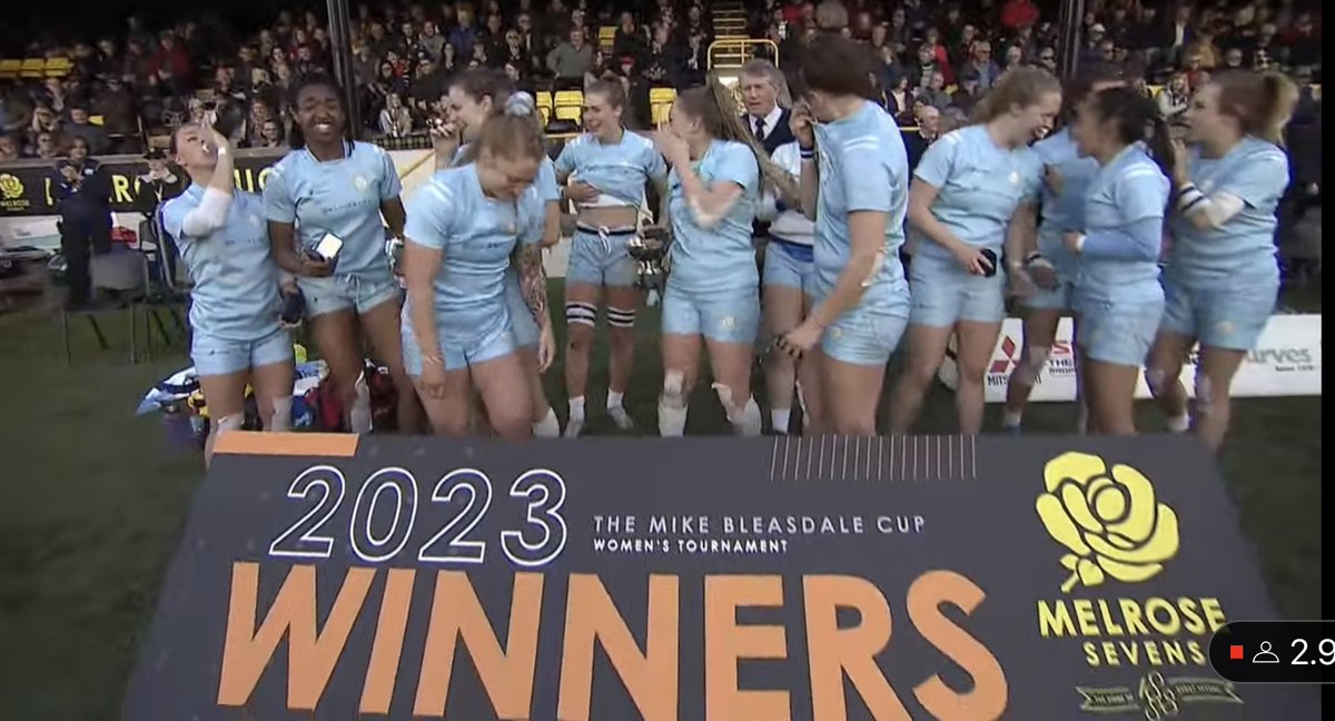 hoadyho's tweet photo. #winnersaregrinners @MelroseRugby @LucyHoad 🏆🏉 https://t.co/2DXCowQz3g