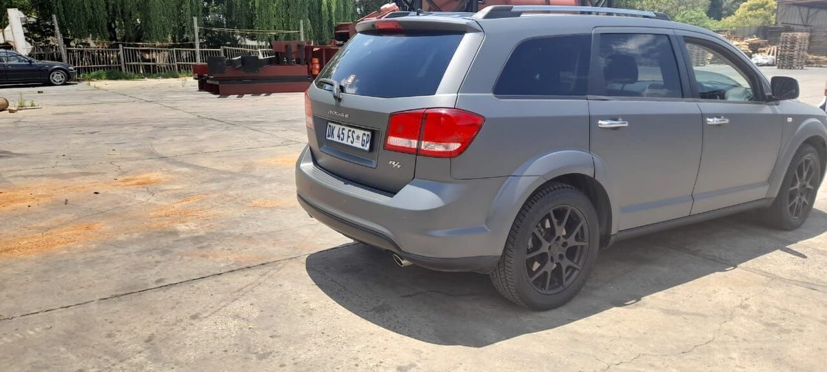 SignsSpacemen's tweet photo. What is the downside of wrapping a car?

Purchasing a car wrap that is made of lower quality vinyl or trying to wrap a vehicle by yourself can often result in a less than desirable finish than if you purchase a high-quality vinyl &amp; have it installed by a car wrap professional. https://t.co/L5Kdy7zhxM