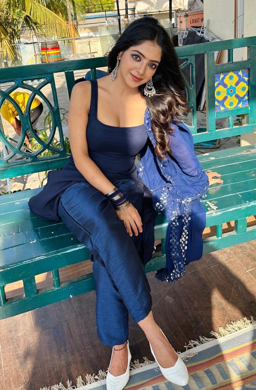 FtQWq_MagAE_YRV?format=jpg&name=large