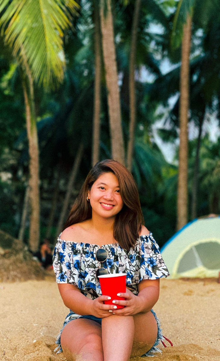 hamjelou's tweet photo. Happy Easter! 🏝️🌊 https://t.co/xwgg9OkJQV