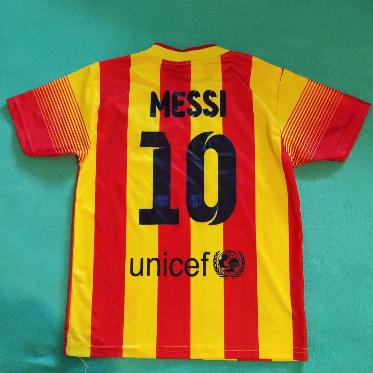 leomessi10 tweet media