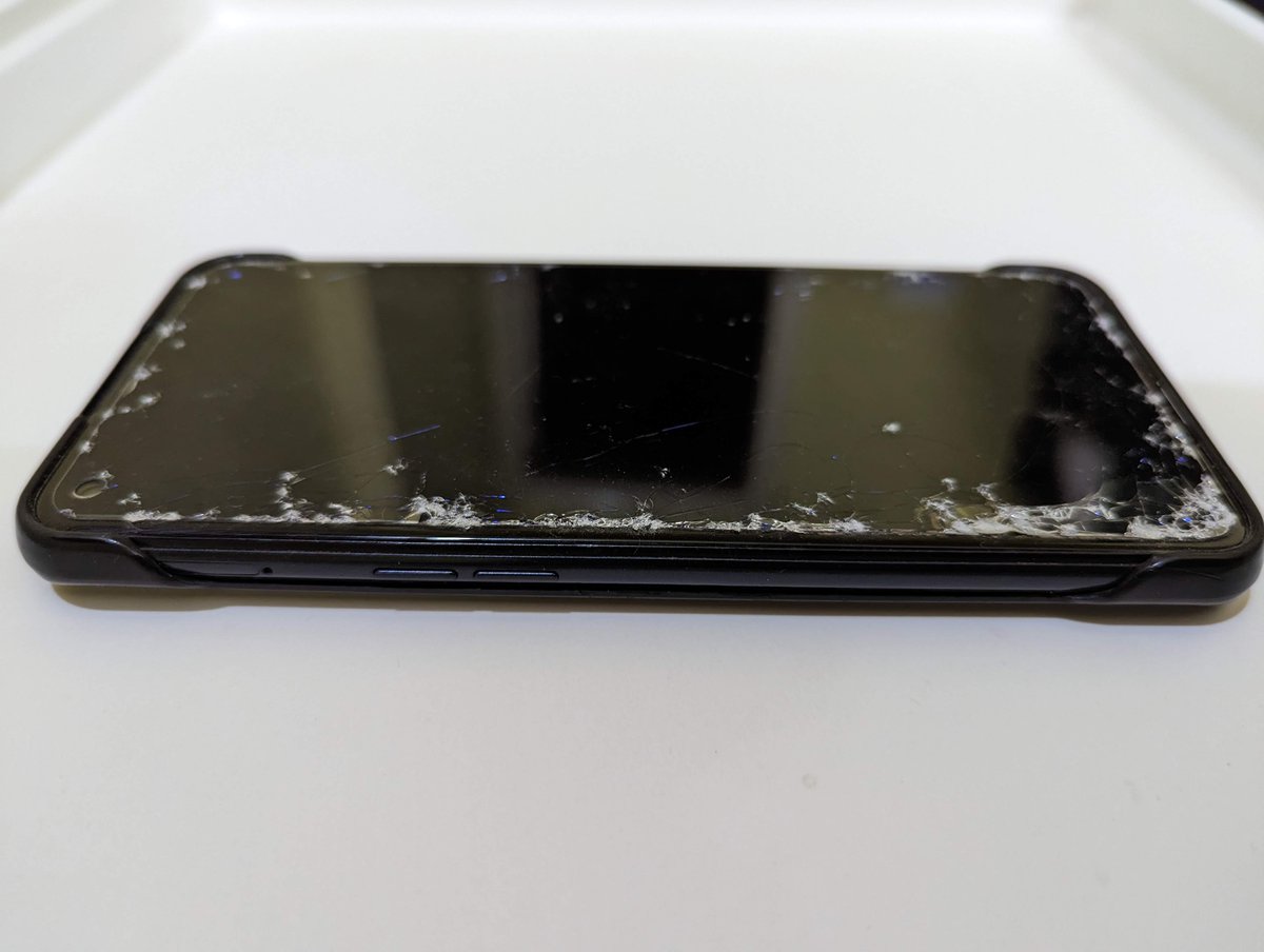 VaradMahatme's tweet photo. Well, my navigation/cycling phone fell off my bike mount and got run over by a car... but it's still working! Only need to replace the tempered glassπ€― Either it's made of adamantium or it's a cat in disguise. πΈπ΄ββοΈ #indestructible #bikingfail #luckyphone #realme #realme6 https://t.co/Qzs64R38cy