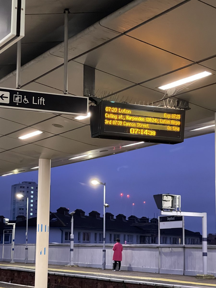 on-twitter-rt-junewatsamon-bts-skytrain