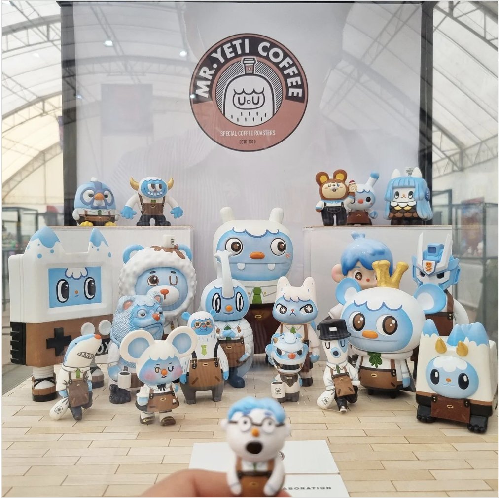 toysrevil's tweet photo. #TTE2023 #TOYNEWS on #TOYSREVIL: https://t.co/L7916JRDVk
YETI CAFE seen at Booth J10 / ZONE: Square B (#BoomBoomPoom) at #ThailandToyExpo (April 6-9, 2023). Post-event availability updates via https://t.co/CwsRR9EqGB
#toysblog
(+) https://t.co/5LkfMe9uaY