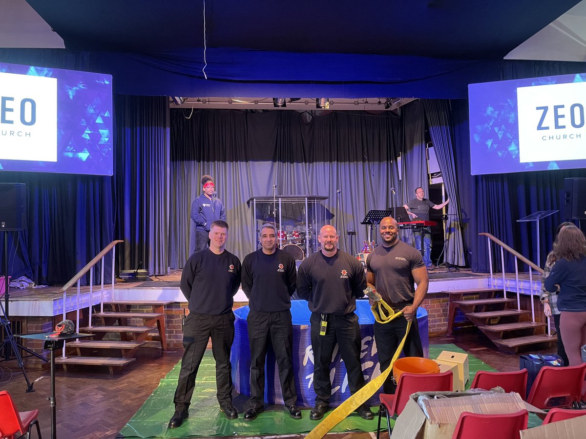 keithg63's tweet photo. Thank you @HFRS #Hitchin for coming to fill up our Baptistry ready for Sundays Baptismal Service. You guys are legends - real community service!! Want to know more come and join us at The Priory School at 10:30. And did someone say free Hot Cross Buns?? @zeochurch @zeochurchmen https://t.co/v1Hwl9GJU2