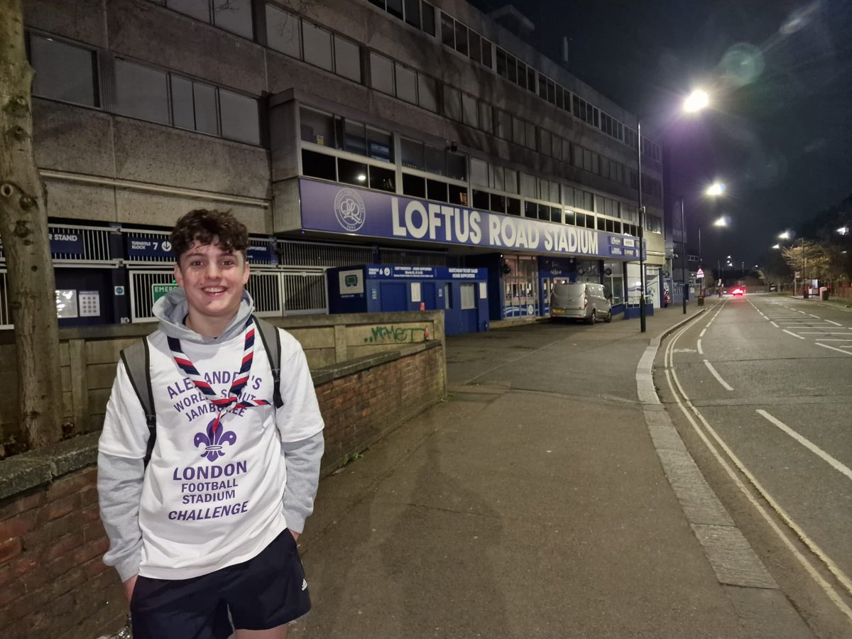 Mrs_Locky's tweet photo. It ended up being a late finish, but they made it!! @QPR @BrentfordFC @WatfordFC and finally arrived @wembleystadium just after midnight! 
They've raised over £700 so far but there's still time to chip in if you want to! https://t.co/HyYTjsG71e https://t.co/VGRtVR1LOA