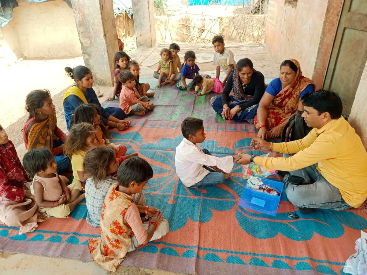 ShaktishaliS's tweet photo. बच्चो के नाखून कटवाए गए
children's nails cut

#nailscut #hygieneroutine #awareness #children #nonprofitfundraising #volunteering #charity #nonprofitorganization #newindia #educateindia #ᴡᴏᴍᴇɴᴇᴍᴘᴏᴡᴇʀᴍᴇɴᴛ https://t.co/RiXVjwFQqQ