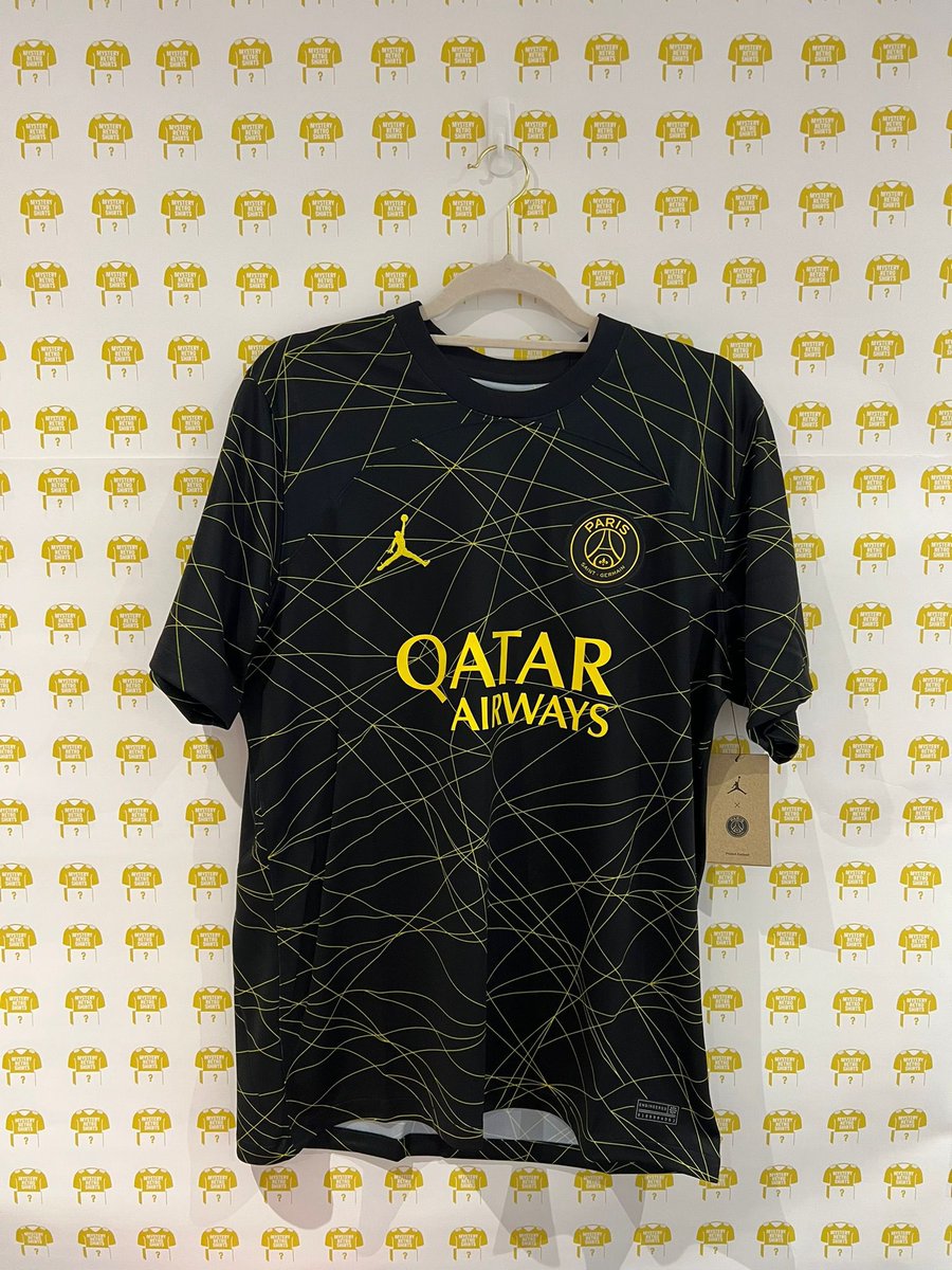 FTBLsection's tweet photo. If a goal is scored in Liverpool v Arsenal today we’ll giveaway a https://t.co/cy3P4xjETi box🎁👕

Retweet &amp; follow us to enter📲 https://t.co/al2Mb53RBe