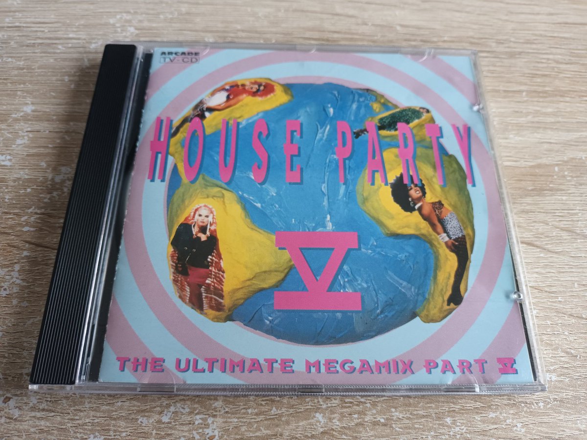 DPMMusic's tweet image. Herinnert u zich deze nog....?
#HouseTop1000 
#ht1000 

#tripdownmemorylane 
#HouseParty