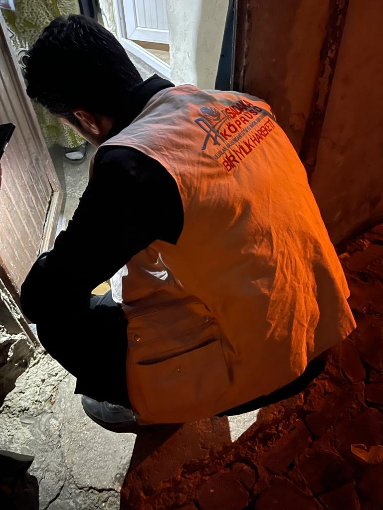 Gönüllülerimiz ile birlikte siz değerli hayır severlerimizin katkıları ile ihtiyaç sahibi ailelerimize gıda desteğinde bulunmaya devam ediyoruz...
#Sadaka #İnfak #iyilik #Yardim