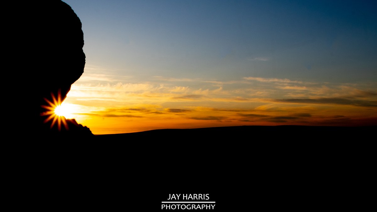 JayHarrisPhoto1's tweet image. A 𝗚𝗢𝗢𝗗 𝗙𝗥𝗜𝗗𝗔𝗬 𝗦𝗨𝗡𝗦𝗘𝗧 at 𝗛𝗔𝗬𝗧𝗢𝗥, 𝗗𝗔𝗥𝗧𝗠𝗢𝗢𝗥 🌄

facebook.com/jayharrisphoto…

#dartmoor #sunset #nature #photography