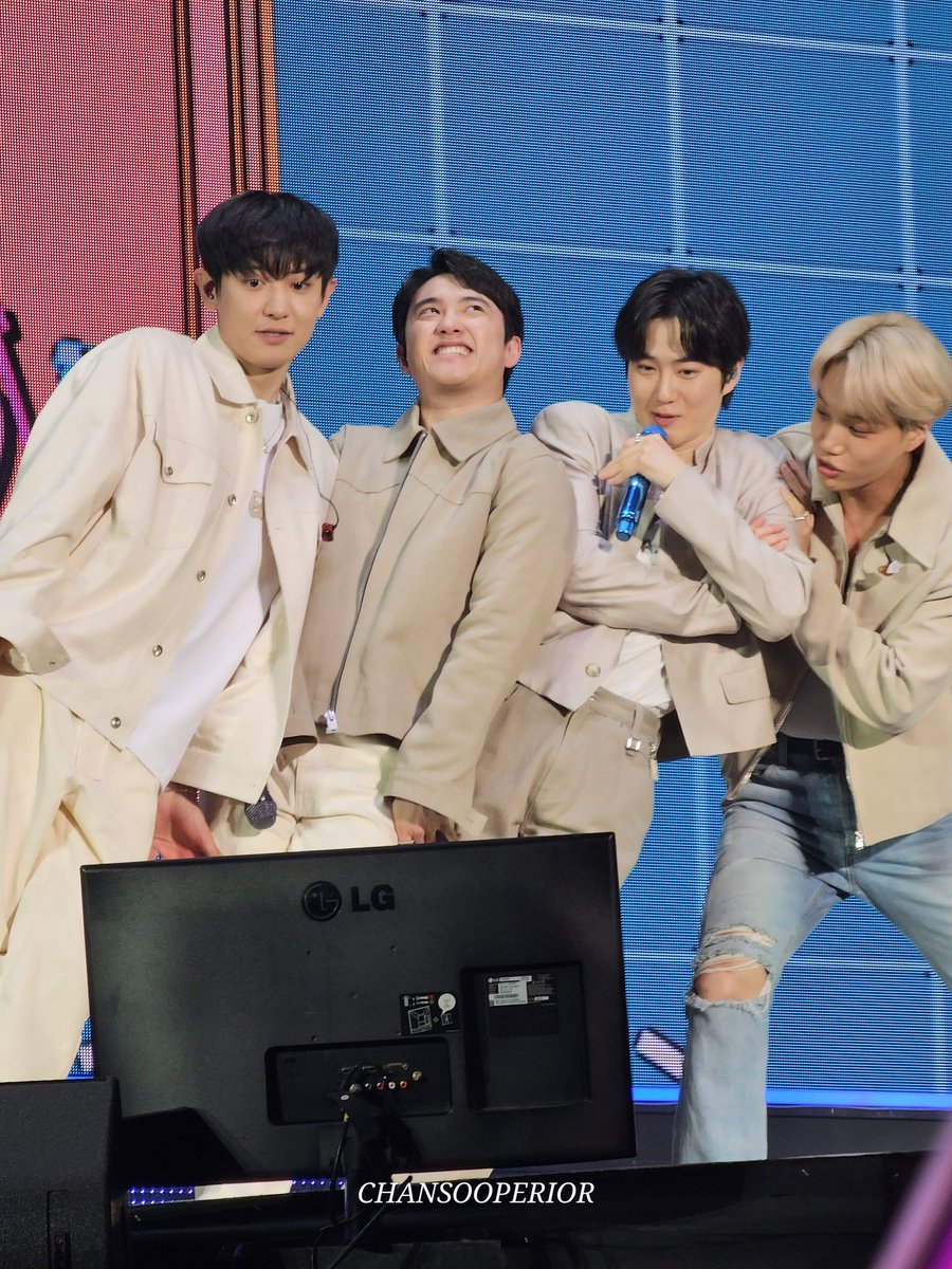 🐧🐯 tweet media