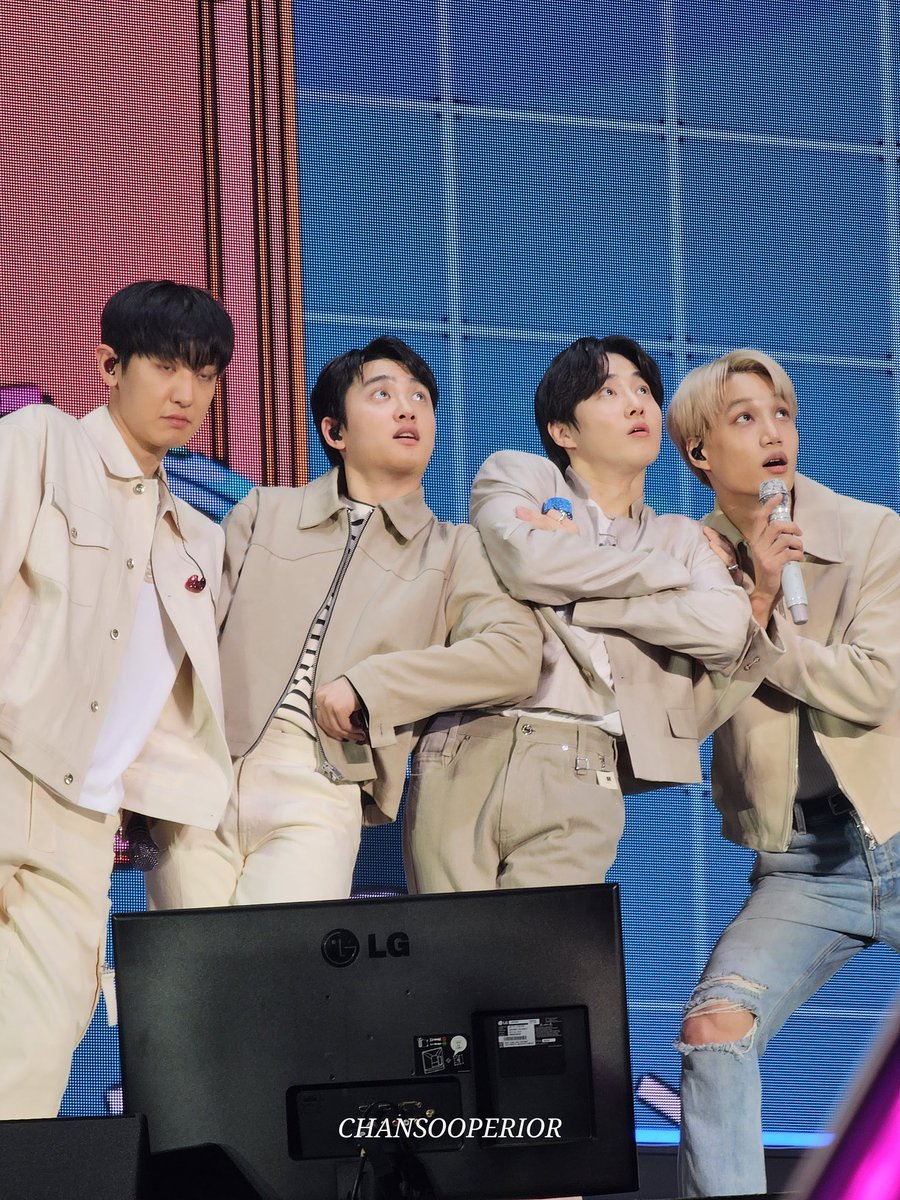 EXOGlobal's tweet photo. [HQ] 230409 #CHANYEOL #DohKyungSoo #SUHO #KAI @ EXO’CLOCK 2023 Fanmeeting D2
Cr. CHANSOOperior 

#ItsEXOTime 
#EXOCLOCK_D2
#EXO #엑소 @weareoneEXO https://t.co/2PuAbEBZHq