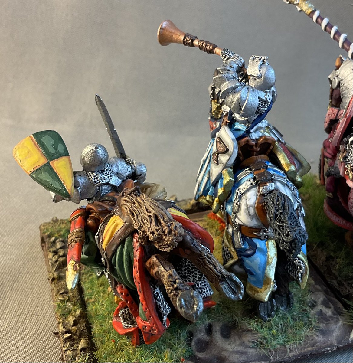 Oldwargamer's tweet photo. 2) a view of the back of the #Knights.
My favourite is the falling knight.
#GamezoneMiniatures #Wargaming https://t.co/RNpbibZQmt