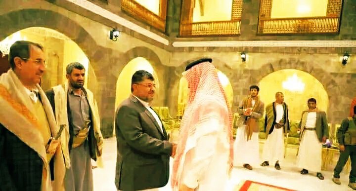 Dr. Cinzia Bianco (@cinzia_bianco) on Twitter photo #SaudiArabia Ambassador to #Yemen Mohammad al-Jaber in #Sanaa yesterday, meeting #Houthi leadership. We are approaching a signature.
May this #Easter/#Ramadan crossover bring the people of Yemen closer to peace. (via <a href="/HeshamAlghannam/">د. هشام الغنام</a>) #SaudiArabia Ambassador to #Yemen Mohammad al-Jaber in #Sanaa yesterday, meeting #Houthi leadership. We are approaching a signature.
May this #Easter/#Ramadan crossover bring the people of Yemen closer to peace. (via <a href="/HeshamAlghannam/">د. هشام الغنام</a>)