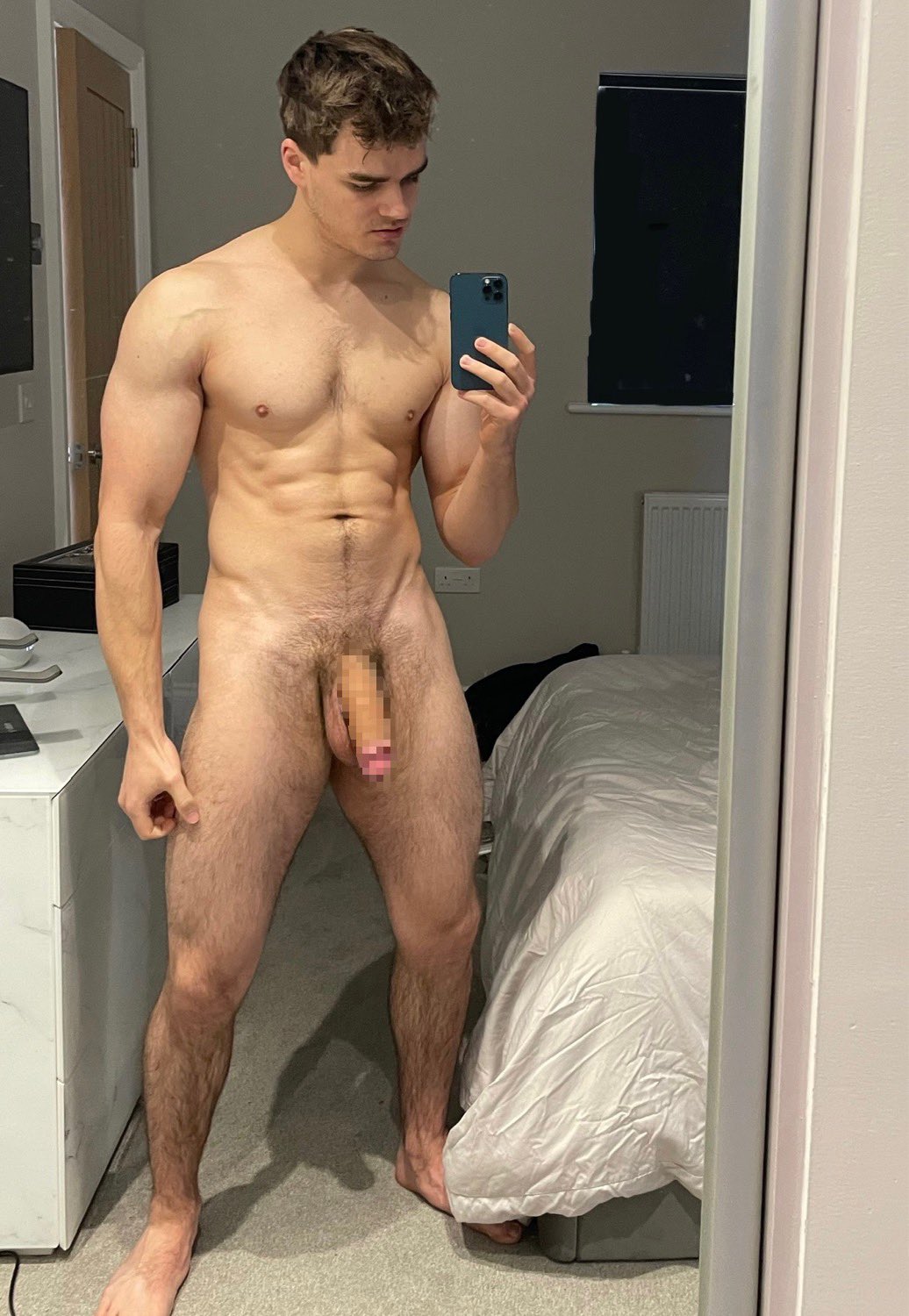 𝐁𝐢𝐠𝐓𝐨𝐛𝐞𝐳 X:ssä: Come make it hard 😈😏 t.co7MWsXk5SBP  t.corp9RxFGS6E t.cojaITZnziWN  X