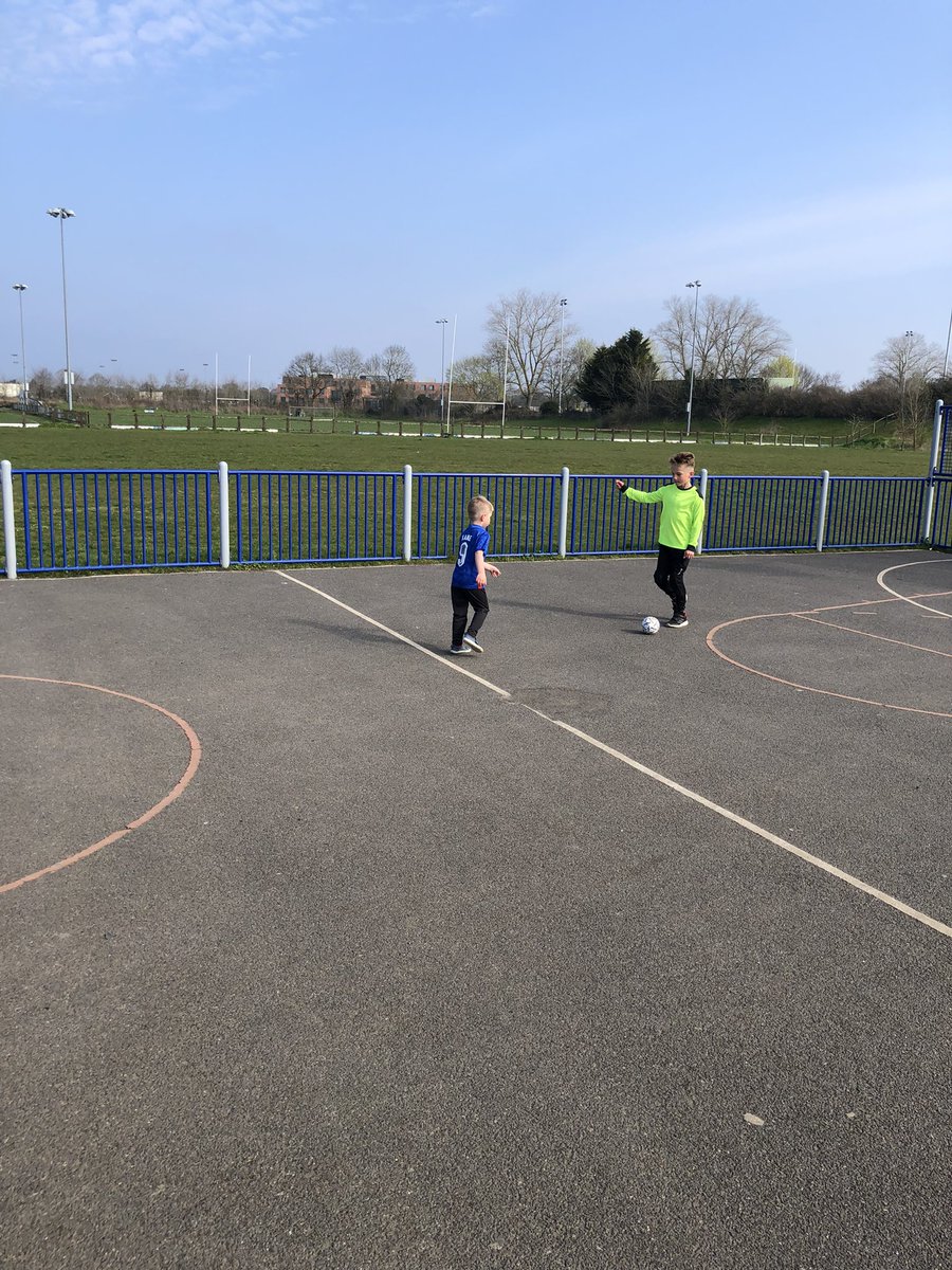 Easter doesn’t stop these two playing football. Little one is being <a href="/alessiarusso7/">Alessia Russo</a> while eldest is being Mary Earps <a href="/Lionesses/">Lionesses</a>