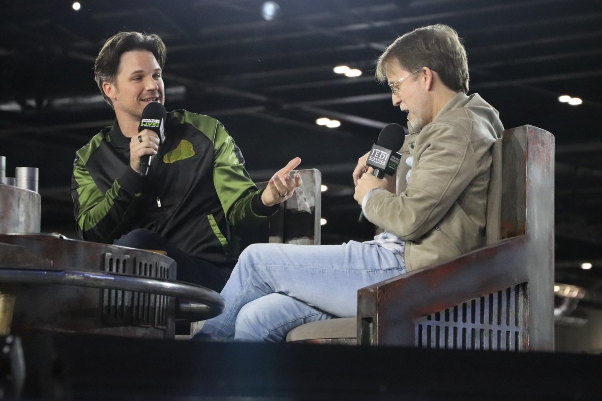 yoru1119's tweet image. When James slipped out his obi-wan voice, and what he said about obi-wan being a true believer!!!! Love seeing them on stage!!!!! @JATactor #YesSWC2023