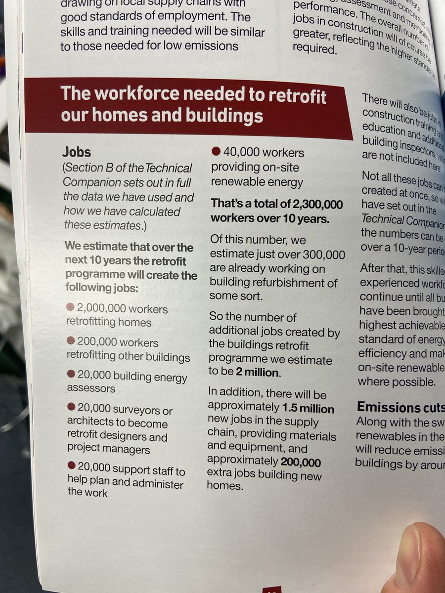 I'm inspired by #InsulateBritain @InsulateLove heroic actions.

Screenshot from a brochure about climate change adaptation.

Some jobs will go away (self-driving cars, self-driving trains, 🧠AI)

Some jobs will be created: insulation...

We need private sector and gov response.