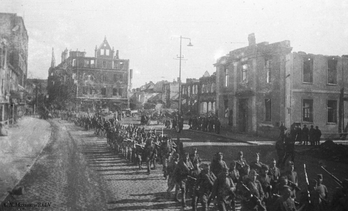 mfa_russia's tweet photo. 🗓 #OTD in 1945 the Red Army seized Königsberg (Kaliningrad), marking an important military triumph &amp; moral victory against the Nazis as Hitler considered the city to be an impenetrable fortress.

760k+ Soviet soldiers &amp; officers received a medal 'For the Capture of Königsberg'. https://t.co/SMgLxw4cPS