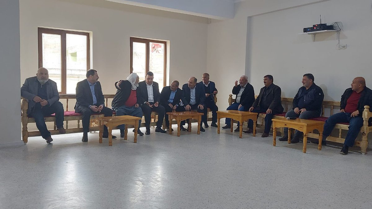 iozyavuz1963's tweet photo. Eyyübiye İlçemizde #Tumbul ailesine taziye ziyaretinde bulunduk. Merhumeye Cenab-ı Allah’tan rahmet yakınları ve sevdiklerine başsağlığı dilerim. https://t.co/9ucPagvERB