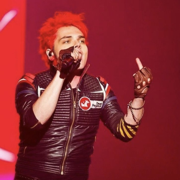 Happy Birthday to Mr Gerard Way     