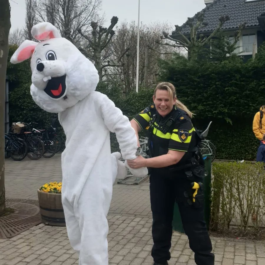 Wij hebben de paashaas gevonden ... of moesten we de eieren zoeken