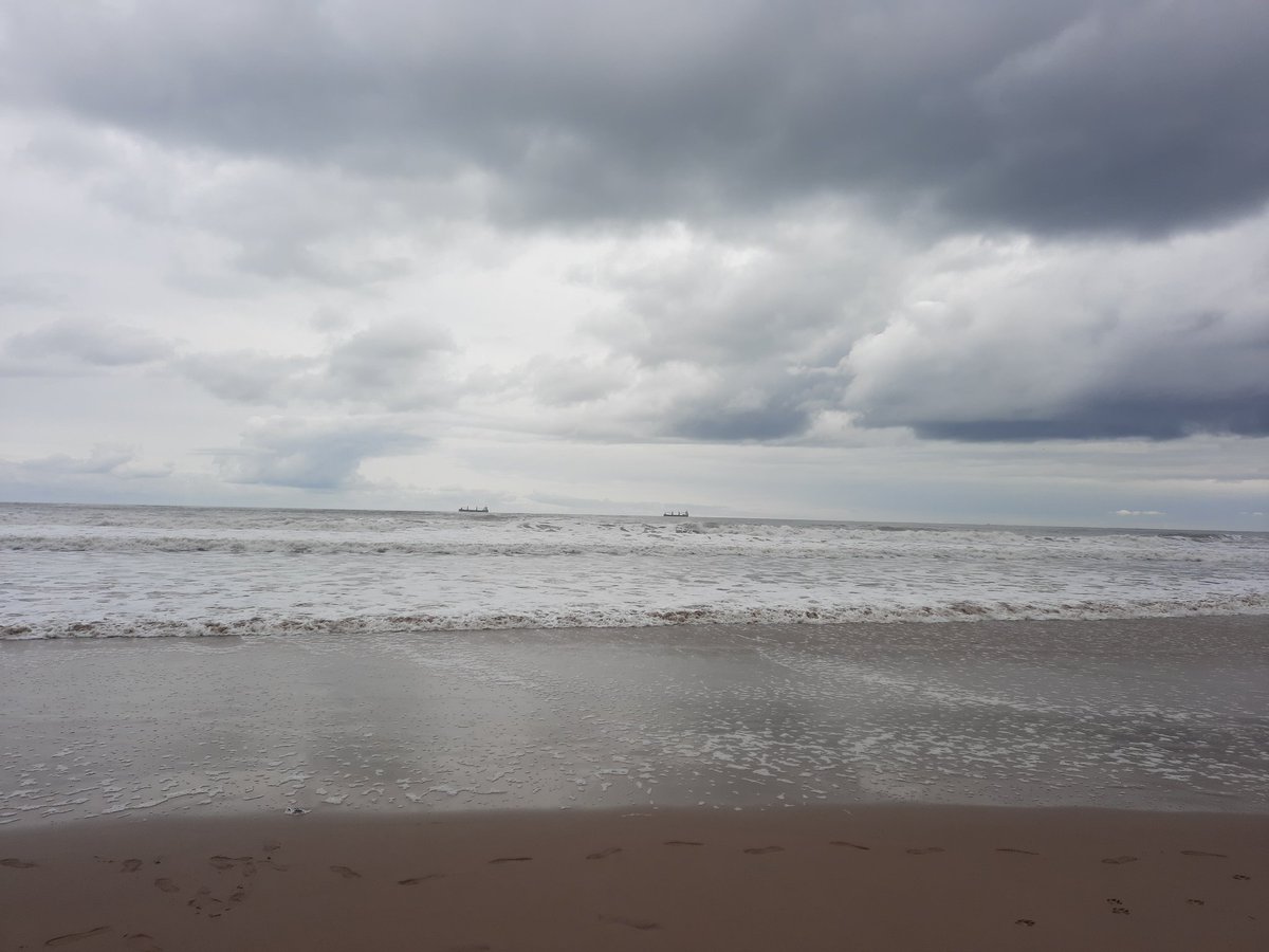 therroneill's tweet image. Is there a better word than plodging for splashing around in the sea with your feet.

Don&apos;t think so.

You can paddle a boat, but you can&apos;t plodge it.

#dialect #language