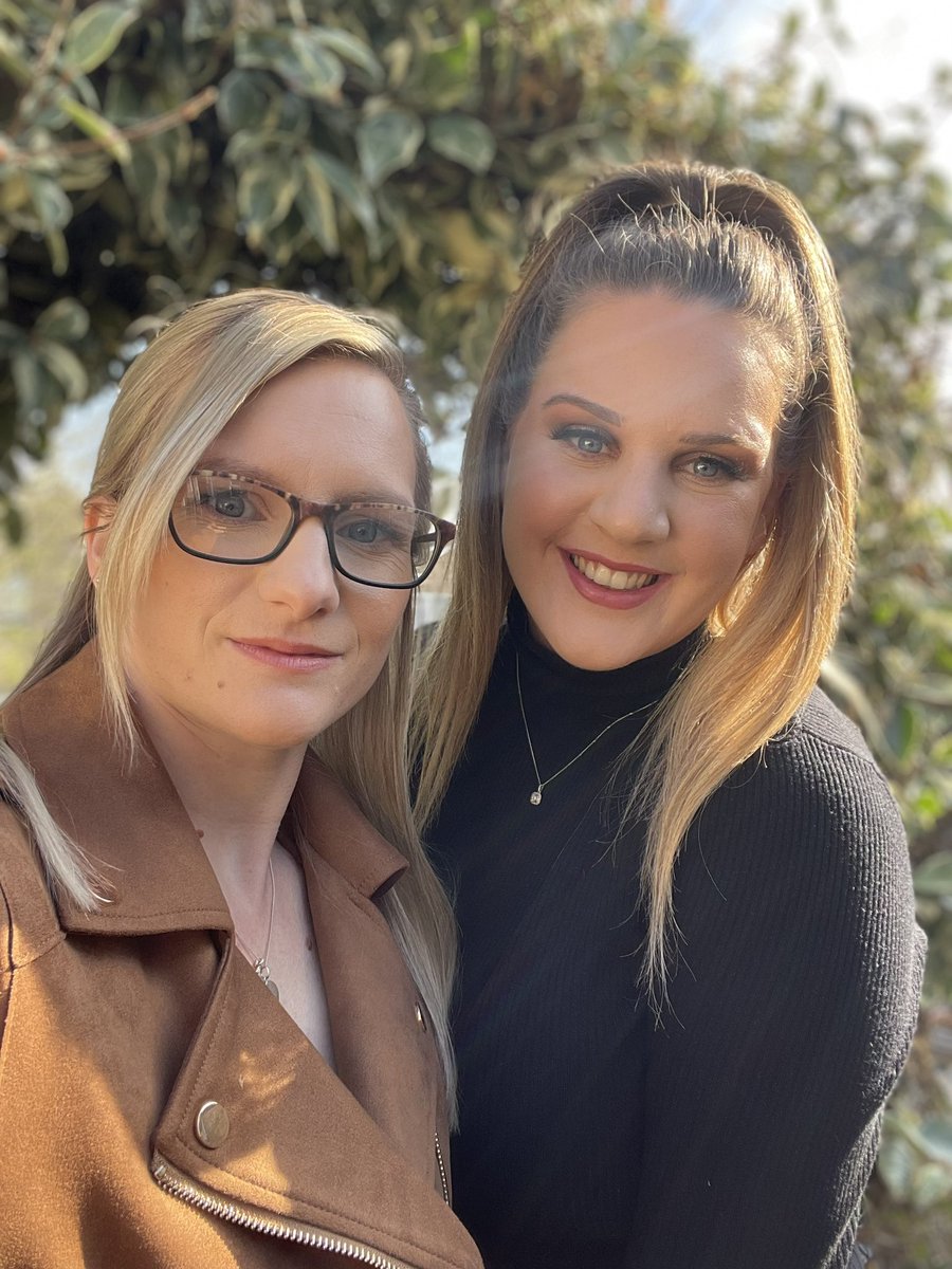 lizziee1601's tweet photo. Got to spend some time with this gorgeous lady yesterday and finally got some new photos together ❤️ xx https://t.co/9WtL9Gjh6L