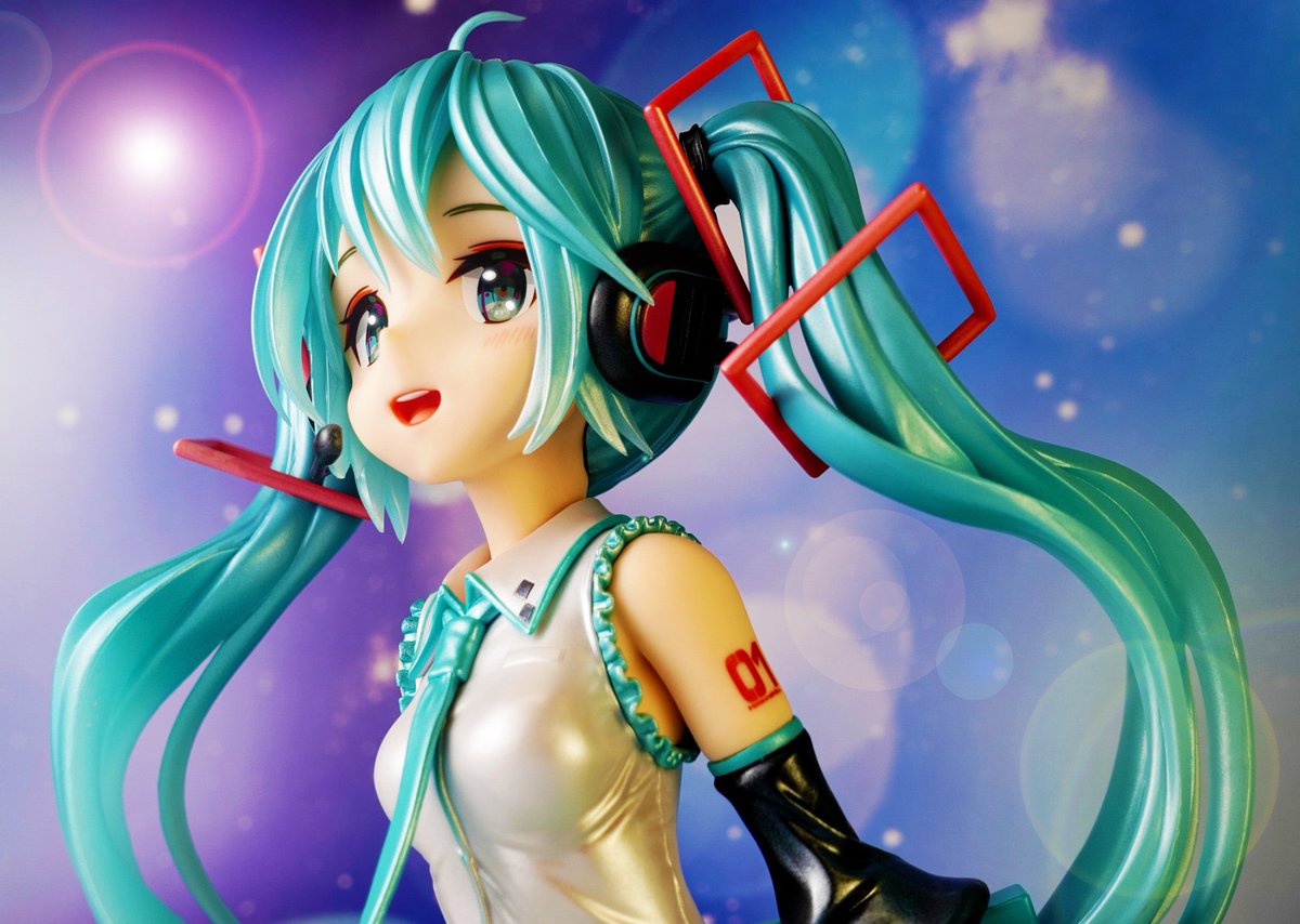 mneeokwo's tweet photo. 可愛い！ミクの胸像フィギュア開封
#一番くじ #初音ミク #39の日 #39の日記念くじ #miku #ミクの日 #ミクの日2023 #VOCALOID #深夜の初音ミク撮影60分一本勝負 https://t.co/r0z89b3Uzv