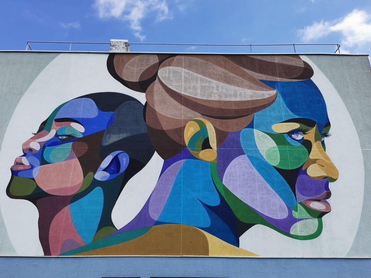 Little_Daf's tweet photo. #StreetArt à @villedegrigny91, #LaGrandeBorne avec #JefAérosol, #Jace, #Kashink et #Alber 😎 (12 819👣) https://t.co/YgX2TW7bvy