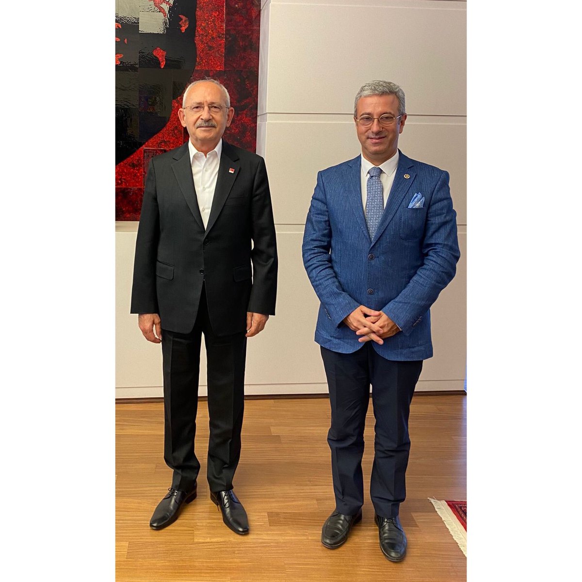 Partimizi ve Mersinimizi temsilen TBMM'de hukukun üstünlüğü, insan hakları, demokrasi ve adalet için var gücümle çalıştım. Aday olan arkadaşlarıma başarılar diler; Genel Başkanımız <a href="/kilicdarogluk/">Kemal Kılıçdaroğlu</a> Cumhurbaşkanı olana ve Türkiye'ye bahar gelene kadar mücadeleye devam edeceğim.