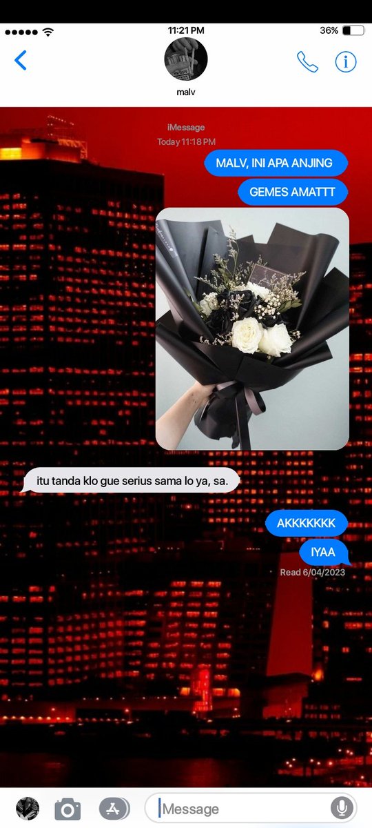 arenlattefore's tweet photo. ——— •Sampoerna

Dunia akan terasa lebih aman dan nyaman ketika bersamanya.

oneshoot markhyuck local au https://t.co/MIrM1YY9t8