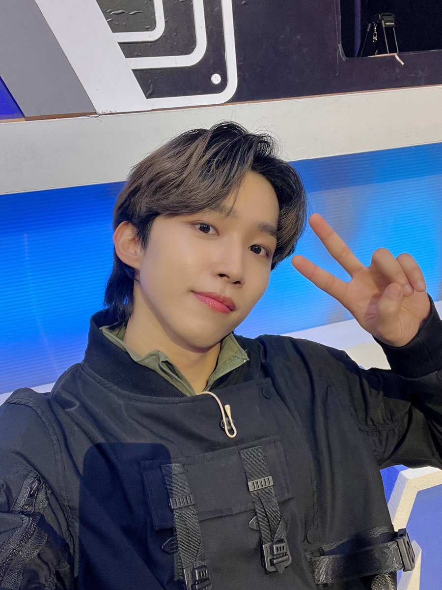 NFlyingUA's tweet photo. 📷 | 230409 | Оновлення STAFF DIARY на фанкафе [♥Happy DongSung Day♥] #1

__
#NFlying #엔플라잉 @NFlyingofficial
#SeoDongSung #서동성 #СоДонсон
#눈부신_동성이가_활짝_피지 #HAPPY_DONGSUNG_DAY https://t.co/EU5nIrhlA9