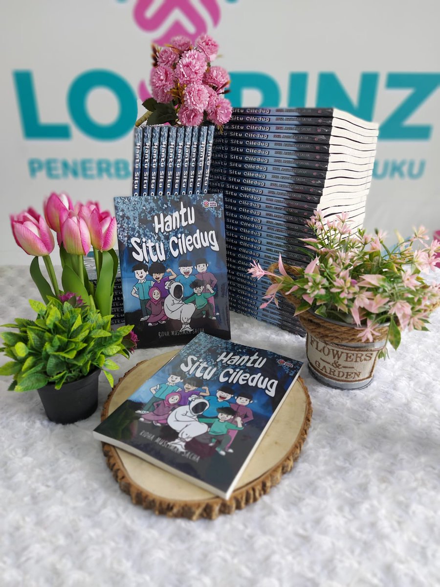 RidhaSacha's tweet photo. Alhamdulillah, novel anak "Hantu Situ Ciledug"  selesai cetak .
Terima kasih Lovrinz.🥰
Selain menghibur dengan petualangan yang  menyajikan keindahan Situ Ciledug dan kearifan lokal kota Tangsel, novel ini sarat  dengan nilai kepedulian terhadap lingkungan dan  penguatan akidah. https://t.co/Q1TfDPJaj2