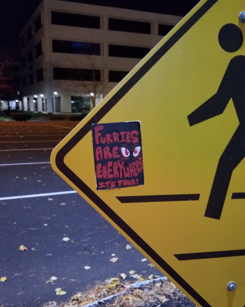 Stickerslapper's tweet image. (2021)