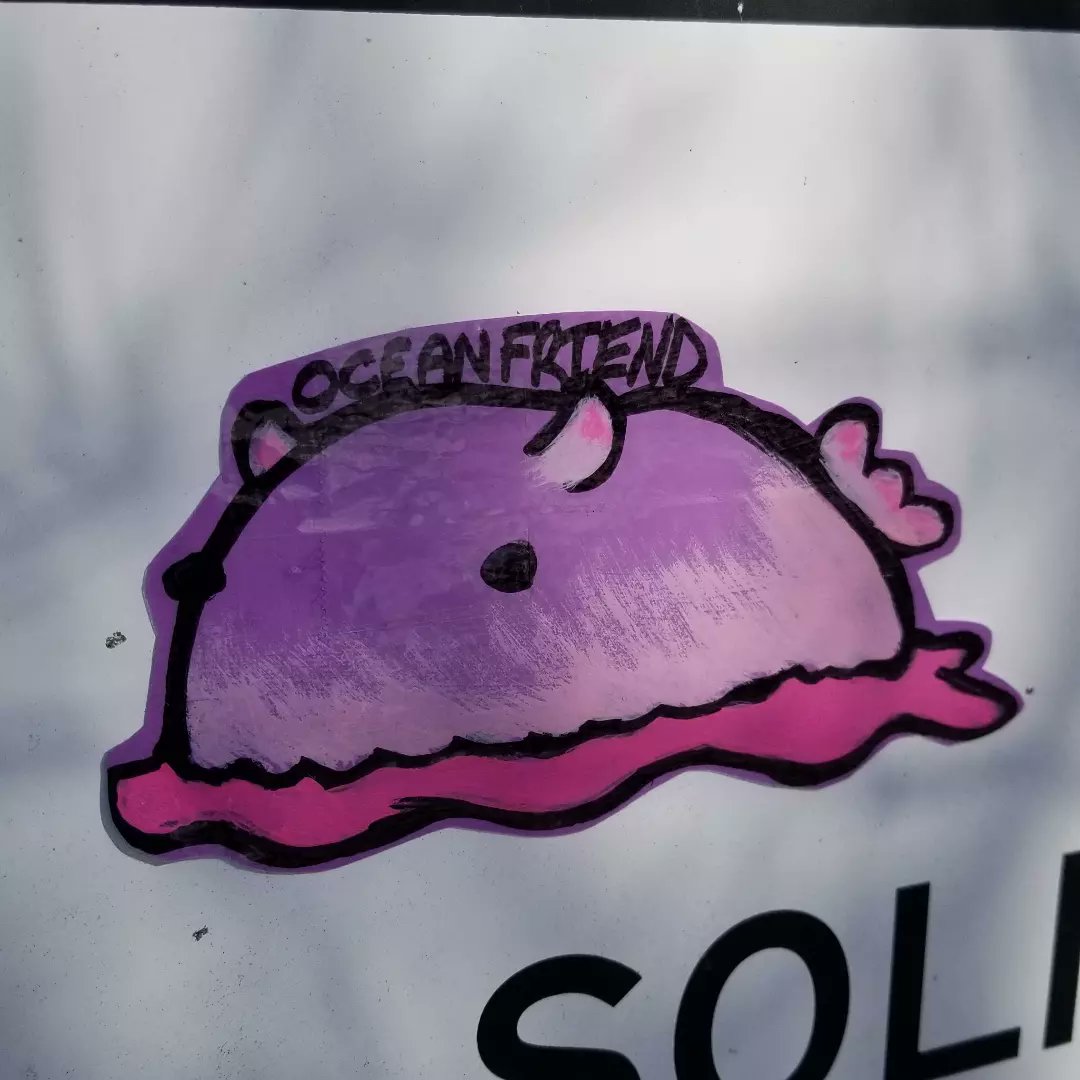 Stickerslapper's tweet image. (2021)