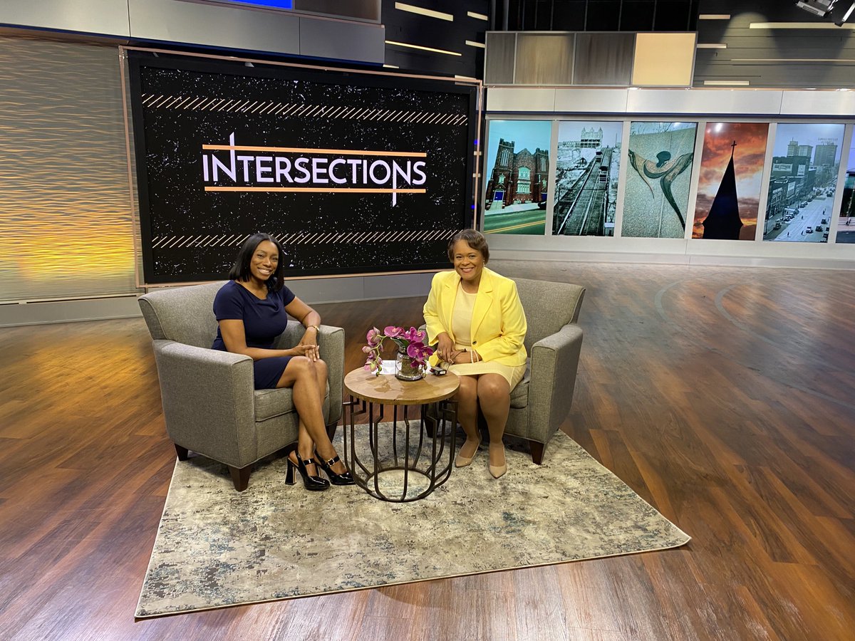 OGCooking's tweet image. Happy Holiday! Do check out Intersections at 11:30am on ⁦@TheCW⁩  and ⁦@KDKA⁩ streaming platform for some interesting conversations! #pittsburgh #community #homeless #dance