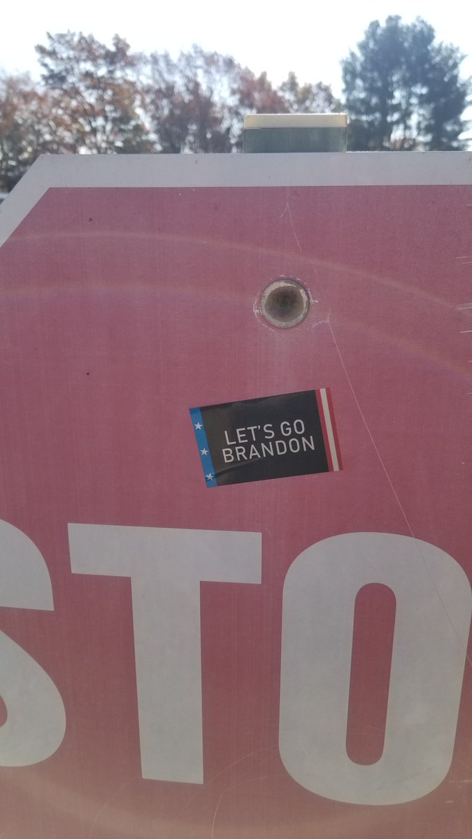 Stickerslapper's tweet image. (2021)