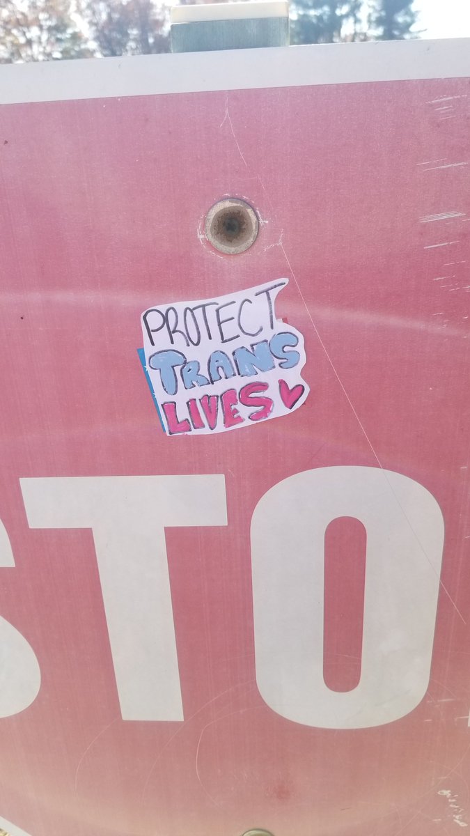 Stickerslapper's tweet image. (2021)