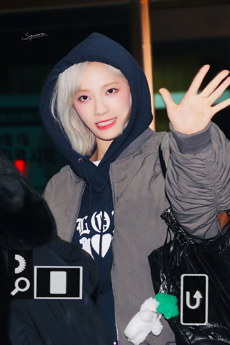 square_sua's tweet photo. 230409 와 진짜 잘생겼다;; #빌리 #billlie #문수아 https://t.co/Z5kU6UqbOc