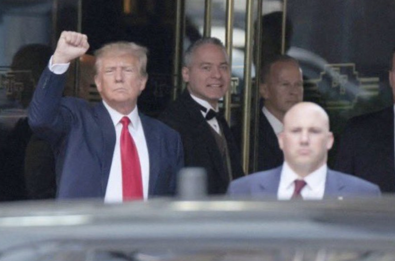parkreturns's tweet photo. @PSwal807 @Ikennect @1NJConservative @827js @USAPat4DJT @MNS__5 @MAGAawe @NightTrain1922 @bulldog_spirit2 @SunConservative @RacyItalian @Windy1955 @Emilio57em @PAYthe_PIPER @mwiley49752 @BLUEgrasscrazy1 @1americandog2 @SassyWarrior02 @Bh0045 @45tf9 Following ๐ฏ #45in23 ๐บ๐ธPatriots๐จ๐ฆ and RT'd. @PSwal807. โ๏ธ๐๐ผ
Thanks for including in the #HappyEaster โ๏ธ๐๐ฅparade! ๐๐ผโ๐ผ
#45thAnd47th
#BraggForPrison
#BraggQueen
#DefeatTheLeft https://t.co/Z4dBV8zmHj